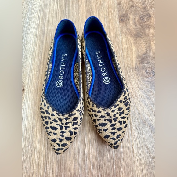 Rothys Leopard The Point Brown Tan Flats Sz 7 EUC - Picture 1 of 5